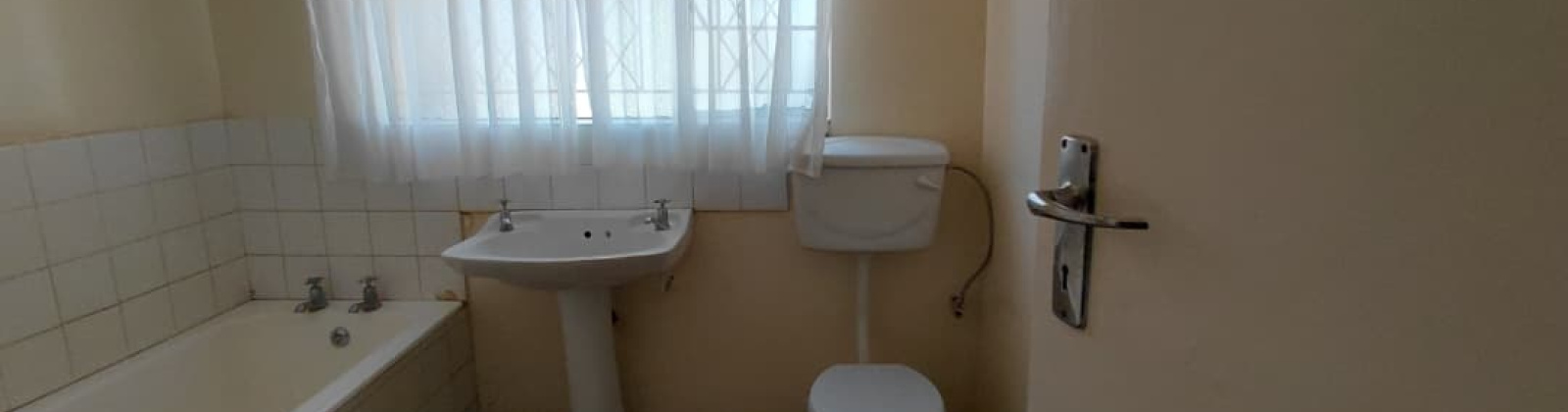 combined tub and toilet