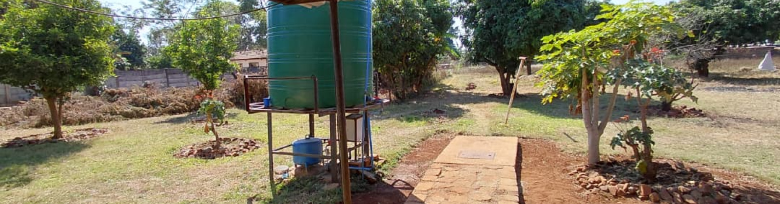showing  5000l tank